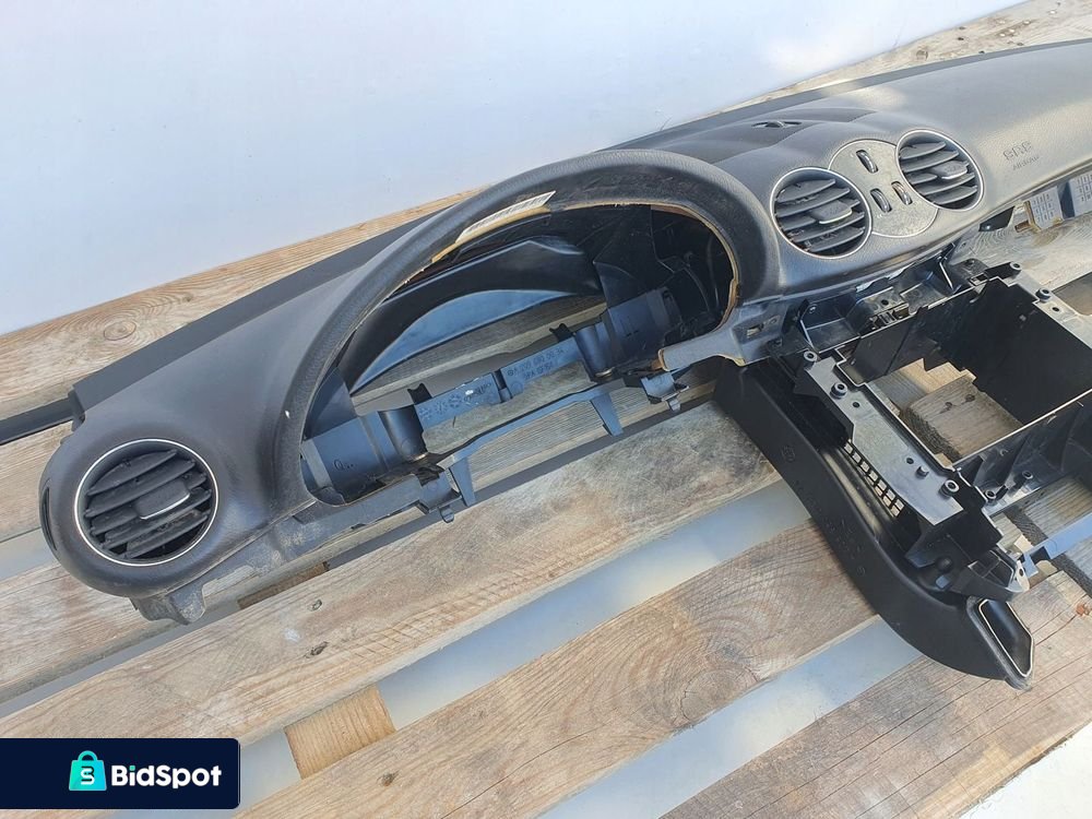 Mercedes CLK W209 DESKA ROZDZIELCZA KONSOLA EUROPA