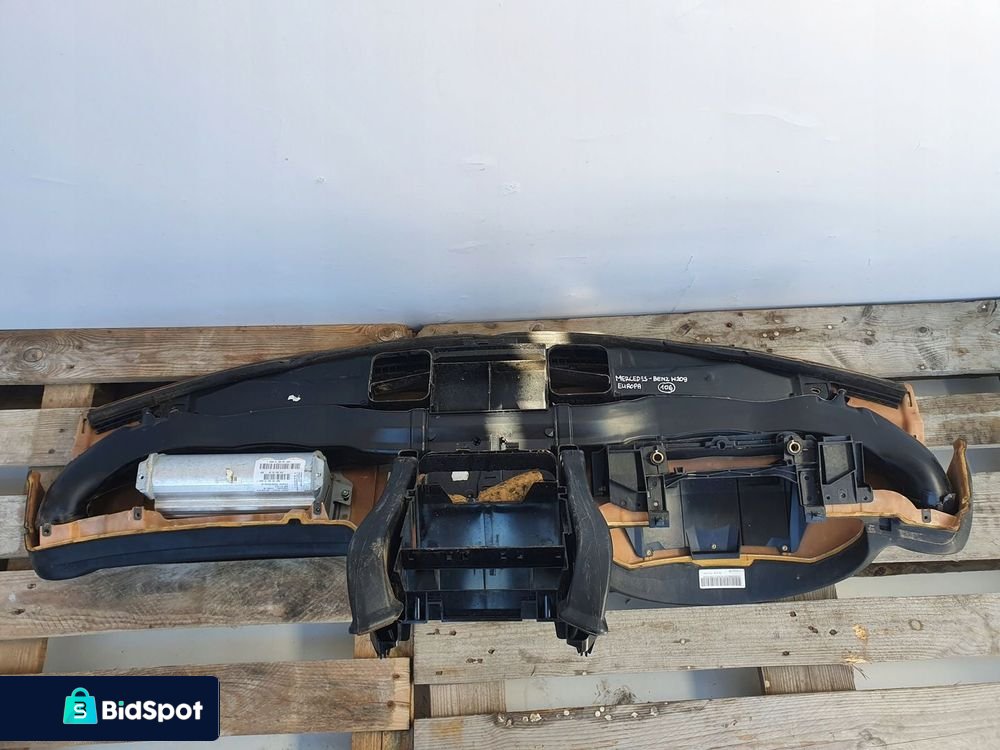 Mercedes CLK W209 DESKA ROZDZIELCZA KONSOLA EUROPA