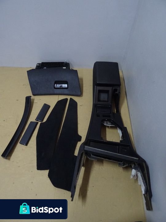 TUNEL SCHOWEK LISTWA DESKI BMW E39 KOMBI 95-00 NR338