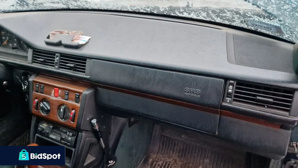 MERCEDES W124 DESKA ROZDZIELCZA