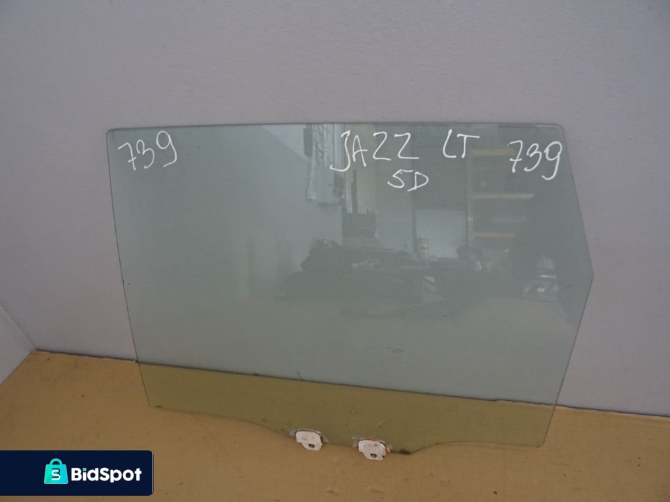 SZYBA BOCZNA DRZWI LEWY TYŁ HONDA JAZZ I 01-04 NR739