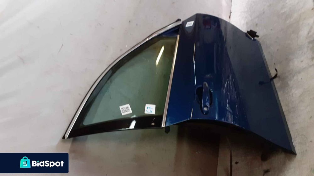 ! DRZWI PRZÓD PRZEDNIE PRAWE DO BMW  SERIA 5 NIEBIESKI LEMANS BLAU E60