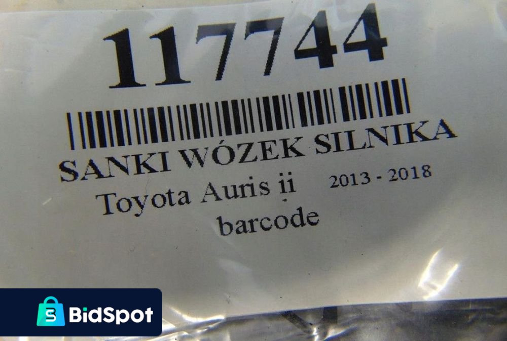 TOYOTA AURIS II SANKI SILNIKA