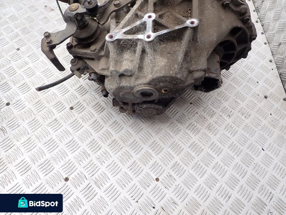 SKRZYNIA BIEGOW TOYOTA T27 LIFT 2013 ROK 2.0 D4D 126KM RADOM