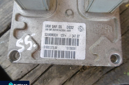 Sterownik komputer Fiat PANDA 1,2 8V  IAW5NFS5 DO32 51788361