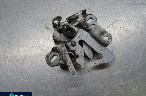 CITROEN C5 III LIFT 1.6D ZAMEK MASKI PRZÓD