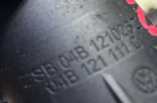 SKODA RAPID OBUDOWA TERMOSTATU 04B121026C
