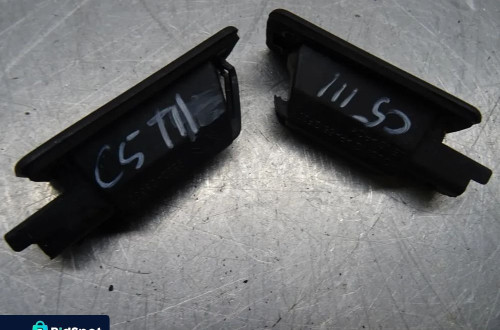 CITROEN C5 III LIFT 1.6D LAMPKA OŚWIETLENIE TABLICY REJESTRACYJNEJ 9682403680