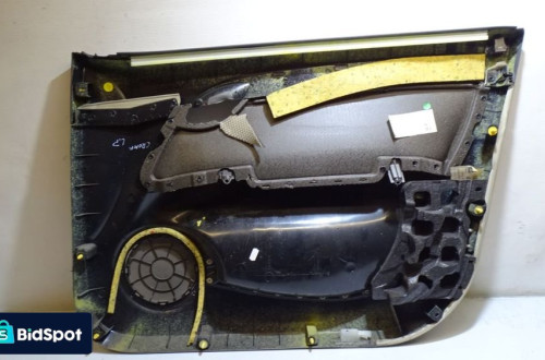 BOCZEK DRZWI LEWY PRZEDNI FIAT CROMA 1.9