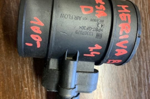 PRZEPŁYWOMIERZ OPEL MERIVA B CORSA D 1.4 GM 13307079