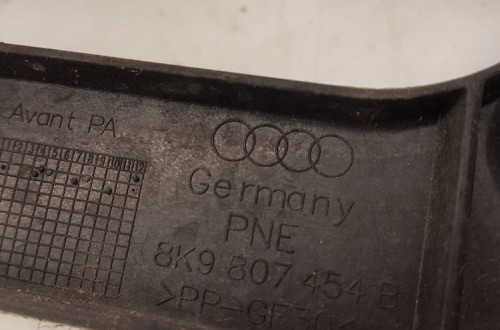 ŚLIZG ZDERZAKA PRAWY TYŁ AUDI A4 B8 8K9807454B