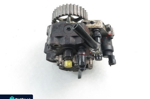 POMPA WTRYSKOWA RENAULT MEGANE II 1.9 dCi 8200108225 0445010075