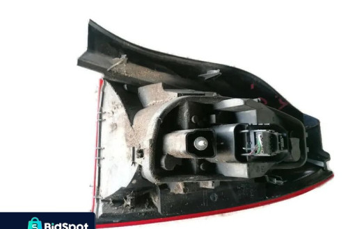 RENAULT TWINGO II 14r LIFT LAMPA W BŁOTNIK LEWY TYŁ
