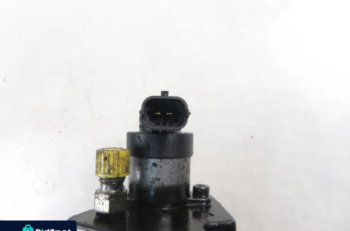POMPA WTRYSKOWA OPEL ASTRA III H 1.9 CDTI 8V 0445010097 0055204599