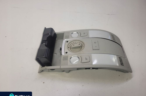 LAMPKA OŚWIETLENIE KABINY AUDI A6 C6 4F0947135BT