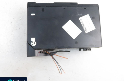 ZMIENIARKA CD MERCEDES-BENZ W168 0028207989