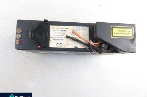 ZMIENIARKA CD MERCEDES-BENZ W168 0028207989