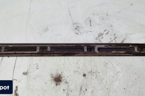 LISTWA LEWY TYŁ AUDI A3 8P 8P3853699B LZ9Y