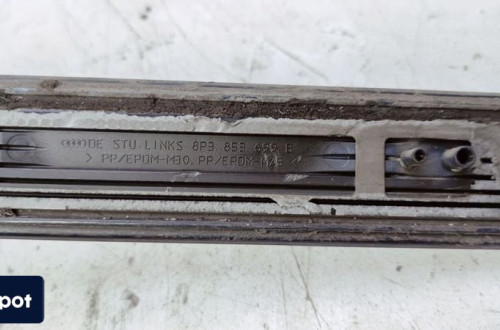 LISTWA LEWY TYŁ AUDI A3 8P 8P3853699B LZ9Y