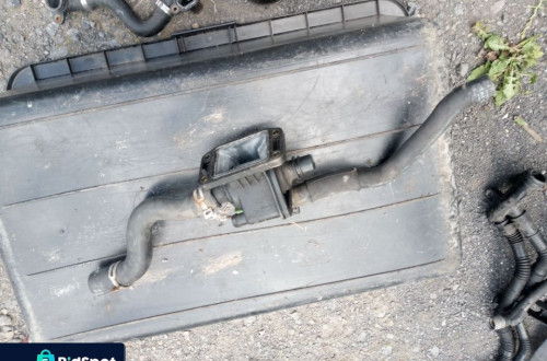 citroen peugeot obudowa termostatu 9654393880
