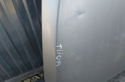 Maska pokrywa silnika Nissan Tiida