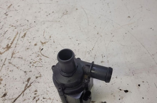 DODATKOWA POMPA WODY AUDI A4 A5 A6 A7 06H121601N