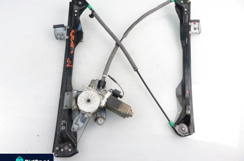 PODNOŚNIK SZYBY PRAWY PRZEDNI FORD FOCUS MK1 RHXS4123200