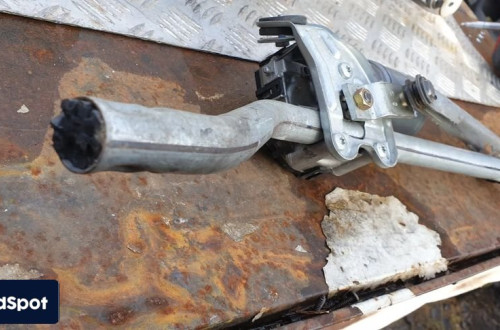 BMW E46 MECHANIZM SILNICZEK WYCIERACZEK PRZÓD  0390241712 6914577