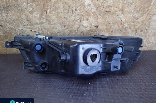 HALOGEN PRAWY SKODA OCTAVIA III 3