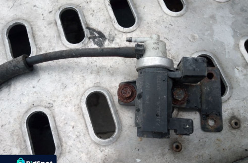 Kia Carnival I Lift 2.9crdi zawor podcisnienia 72190375