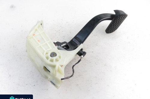 PEDAŁ HAMULCA BMW X1 E84 6798596