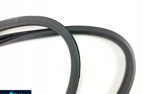 USZCZELKA DRZWI PRAWY PRZÓD CITROEN C5 III X7 (2008-2010)