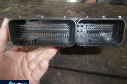 Komputer sterownik BMW 2,0D E81 E87 E90 E91 0281013251