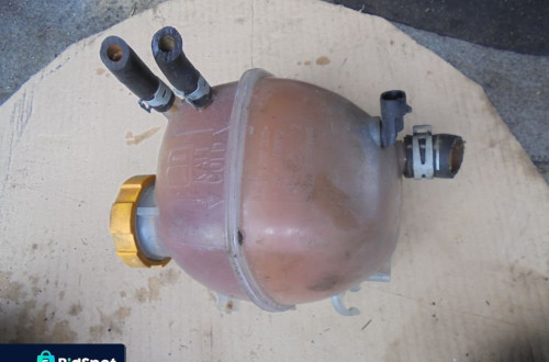 ZBIORNICZEK WYRÓWNAWCZY OPEL VECTRA C 9202200