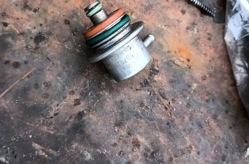 audi a4 b5 zawor regolator cisnienia paliwa 0280160516