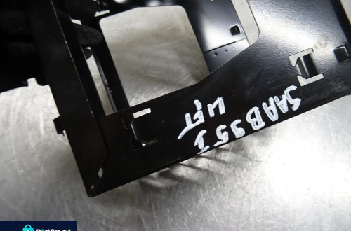 SAAB 95 9-5 I LIFT 01-05 RAMKA KIESZEŃ RADIA NAWIGACJI