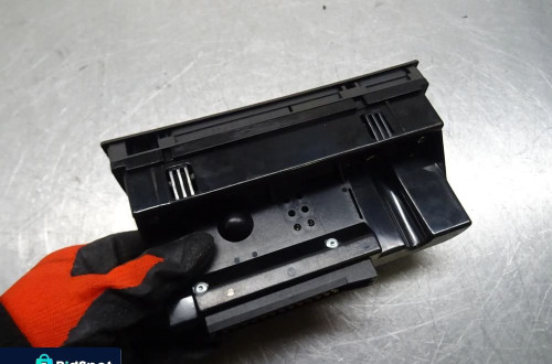 SAAB 95 9-5 I LIFT 01-05 WYŚWIETLACZ ZEGAR  12806124