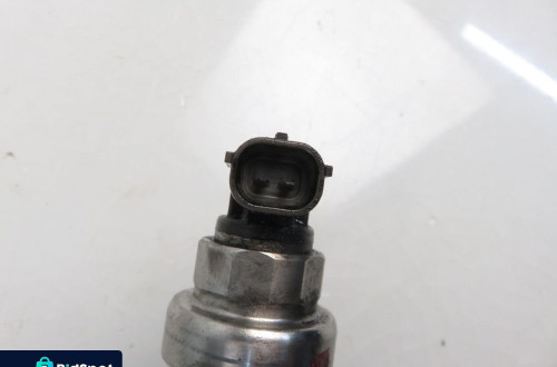 WTRYSKIWACZ OPEL MERIVA A (X03) 1.7 CDTI 8973138612