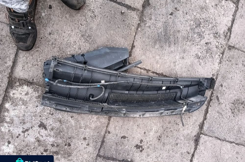 toyota yaris ii podszybie europa 55781-0d100