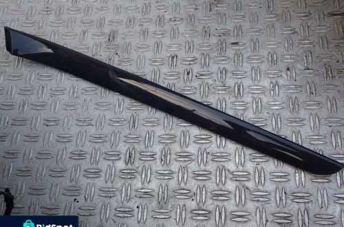 A4 B6 B7 01-07 LISTWA DEKOR PRAWY PRZOD 8E0867410G RADOM