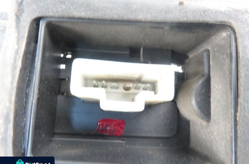 WKŁAD LAMPY PRAWY TYŁ PEUGEOT 307 SW 89026938