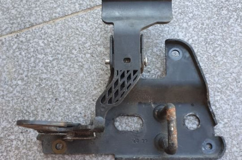 audi a6 c6 zamek rygiel maski 4f0823480b