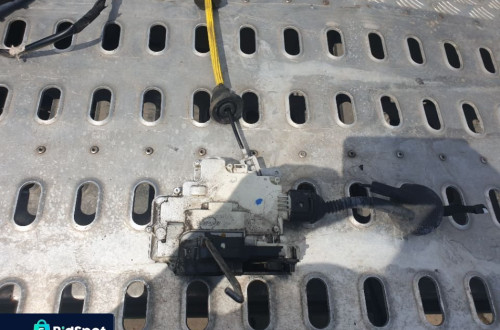 audi a6 c6 zamek drzwi prawy tyl tylny 9 pin