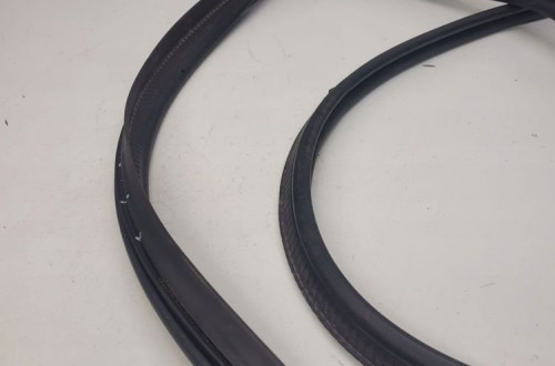 USZCZELKA BAGAŻNIKA AUDI A6 C7 SEDAN 4G5827705A