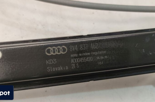 MECHANIZM SZYBY PRAWY PRZÓD AUDI A3 8V 8V4837462