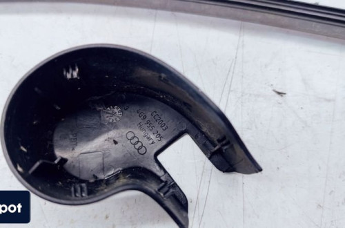 RAMIĘ WYCIERACZKI TYŁ AUDI A3 8V 8V3955407