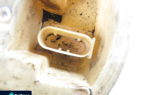 PŁYWAK MERCEDES W203 220 CDI