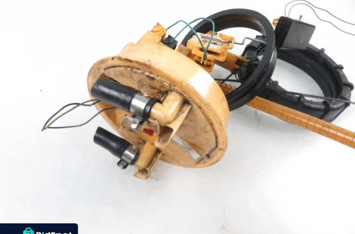 PŁYWAK MERCEDES W203 220 CDI