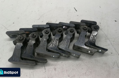 ZAWIAS DRZWI PRAWY AUDI A4 B8 A5 8T Q5 8K0831402E