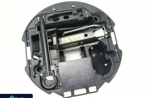 WKŁAD KOŁA LEWAREK KLUCZ KÓŁ WKRĘTKA RENAULT CLIO III 8200696876